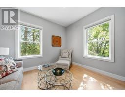 96 GROVE STREET - 24