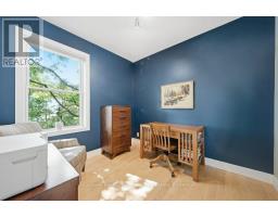 96 GROVE STREET - 26