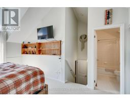 13 - 26 TURNER DRIVE - 16