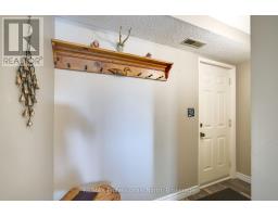13 - 26 TURNER DRIVE - 5