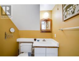 13 - 26 TURNER DRIVE - 6