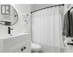 57 VANCOUVER DRIVE - 12