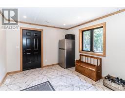 1265 BRITANNIA ROAD - 24