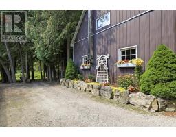 7525 HIGHWAY 89 - 34