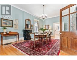 1050 4TH AVENUE W - 11