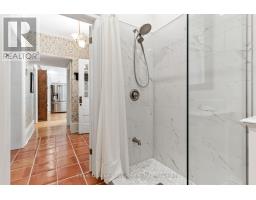 1050 4TH AVENUE W - 17