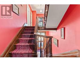 1050 4TH AVENUE W - 26