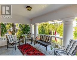 1050 4TH AVENUE W - 34