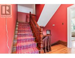 1050 4TH AVENUE W - 38