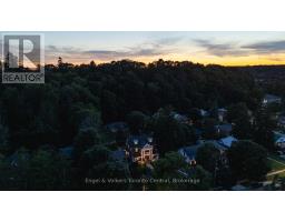 1050 4TH AVENUE W - 50