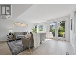 811 EDINBURGH ROAD S - 12