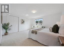 811 EDINBURGH ROAD S - 32