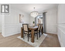 18 KEYS CRESCENT - 12