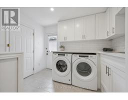 18 KEYS CRESCENT - 20
