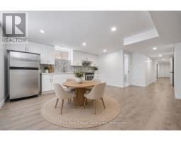18 KEYS CRESCENT - 25