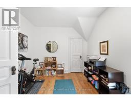 122 NELSON STREET E - 22