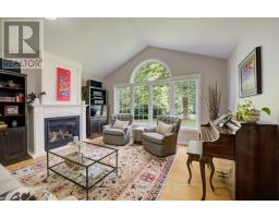 391 WESTWOOD DRIVE - 16