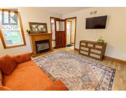 147 ST GEORGE STREET E - 10