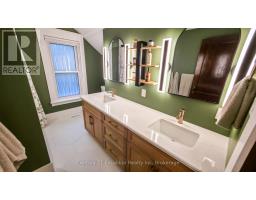 147 ST GEORGE STREET E - 14