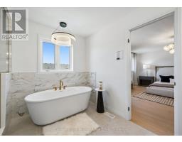 636 ANTON CRESCENT - 16