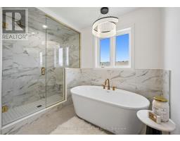 636 ANTON CRESCENT - 17