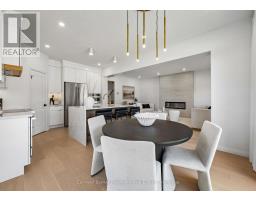 636 ANTON CRESCENT - 8