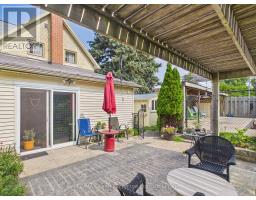 457 PENETANGORE ROW S - 18