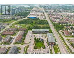 412 - 17 KAY CRESCENT - 33