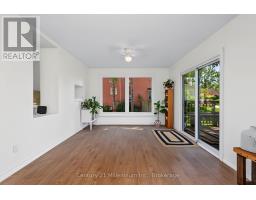 549 LOUISA STREET - 22