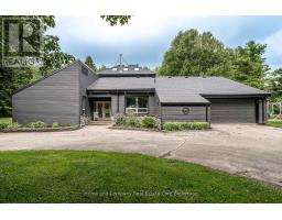 256360 SUNOVA CRESCENT - 1