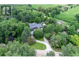 256360 SUNOVA CRESCENT - 2