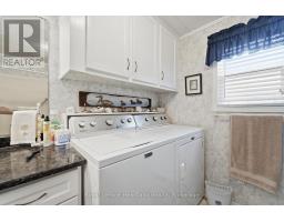 28 IROQUOIS LANE - 17