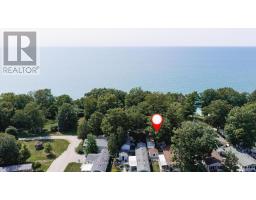 28 IROQUOIS LANE - 2