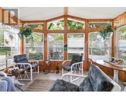28 IROQUOIS LANE - 4
