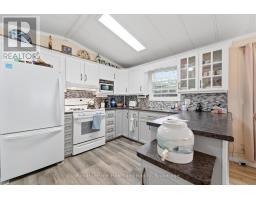 28 IROQUOIS LANE - 7
