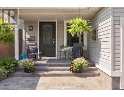 41 BOULDER CRESCENT - 7