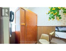 500064 GREY ROAD 12 - 11