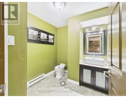 27 - 850 WALSH STREET - 12