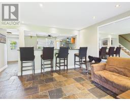 27 - 850 WALSH STREET - 6