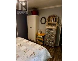 213 CHESTNUT DRIVE S - 18