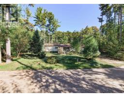 213 CHESTNUT DRIVE S - 37