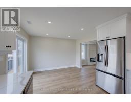4 - 229 BRUCE STREET S - 17