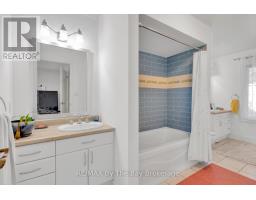 2569 LOCKHART ROAD - 21
