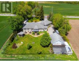 2569 LOCKHART ROAD - 42