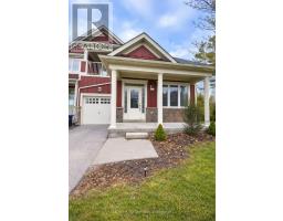 11 SAVANNAH CRESCENT - 1
