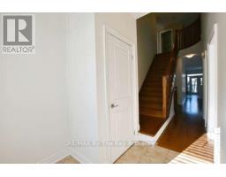11 SAVANNAH CRESCENT - 13