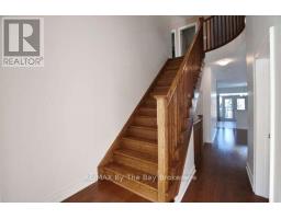 11 SAVANNAH CRESCENT - 14