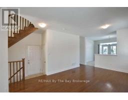 11 SAVANNAH CRESCENT - 20