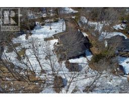 1745 TWIN OAKS CRESCENT - 31