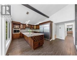 1745 TWIN OAKS CRESCENT - 8